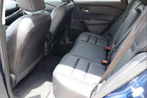 Deep Ocean Blue Pearl 2024 Nissan Rogue SL