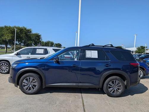 2023 Nissan Pathfinder SV FWD
