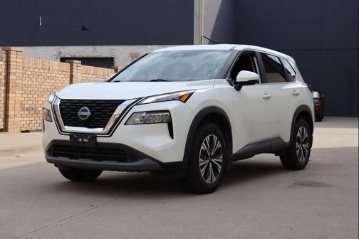Pearl White Tricoat 2023 Nissan Rogue SV