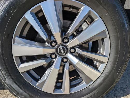 2024 Nissan Pathfinder SL FWD