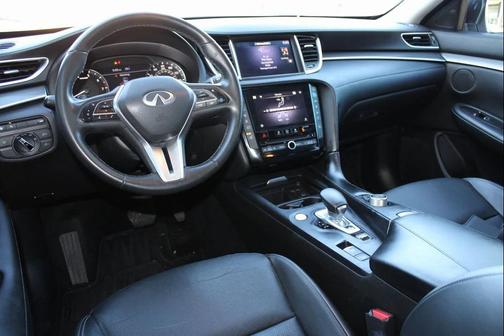 2022 INFINITI QX50 LUXE
