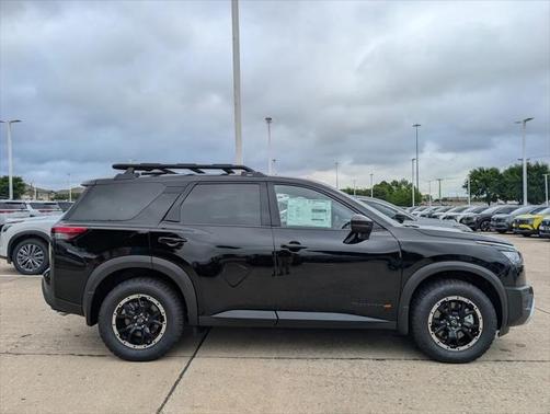 2025 Nissan Pathfinder Rock Creek 4WD