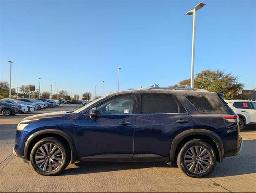 2024 Nissan Pathfinder SL FWD