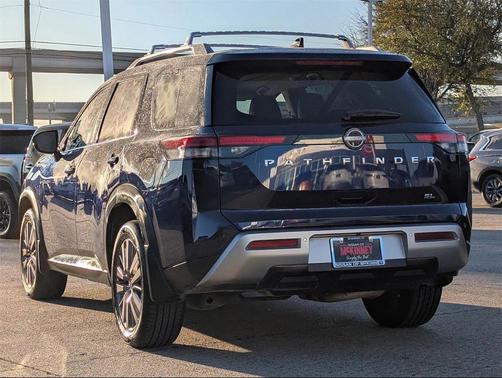 2024 Nissan Pathfinder SL FWD