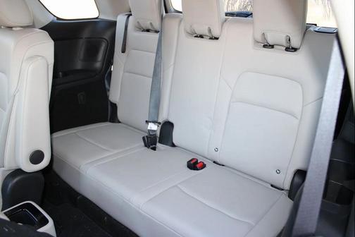 2024 Nissan Pathfinder SL FWD