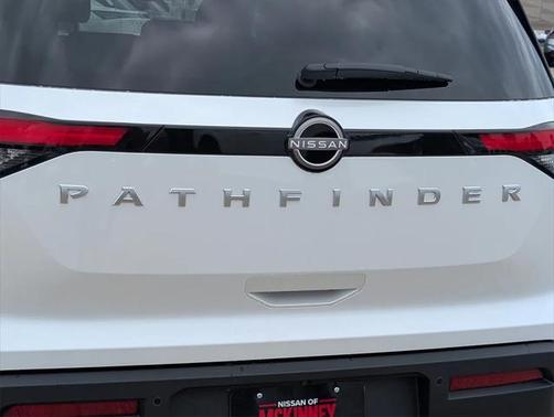 2025 Nissan Pathfinder SV FWD