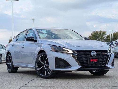 2025 Nissan Altima SR FWD