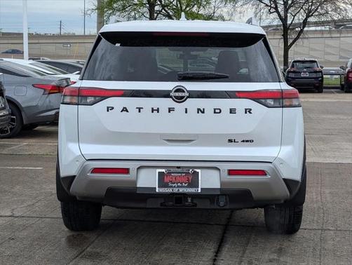 2025 Nissan Pathfinder SL 4WD