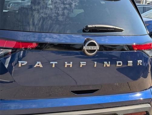 2025 Nissan Pathfinder SV FWD