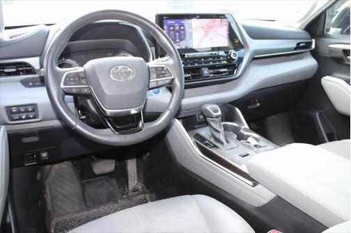 2021 Toyota Highlander Hybrid Limited