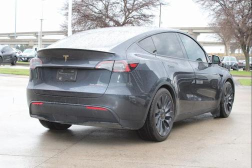 2024 Tesla Model Y Performance Dual Motor All-Wheel Drive