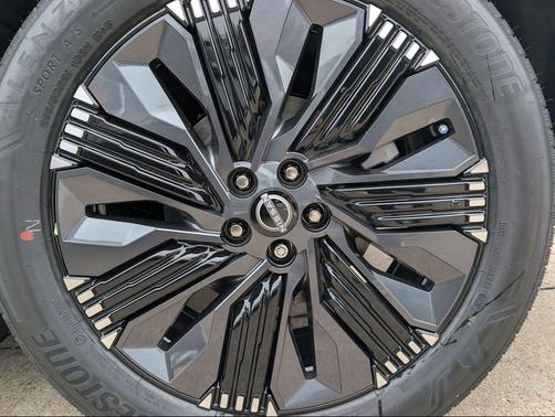 Champagne Silver Metallic 2026 Nissan Murano Platinum