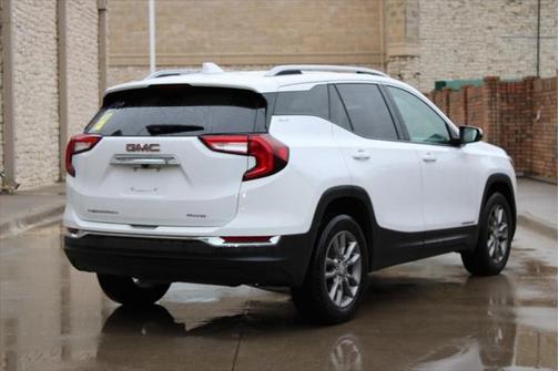 2022 GMC Terrain SLT