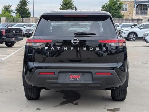 2025 Nissan Pathfinder S FWD