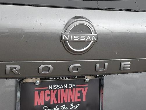 2025 Nissan Rogue SV