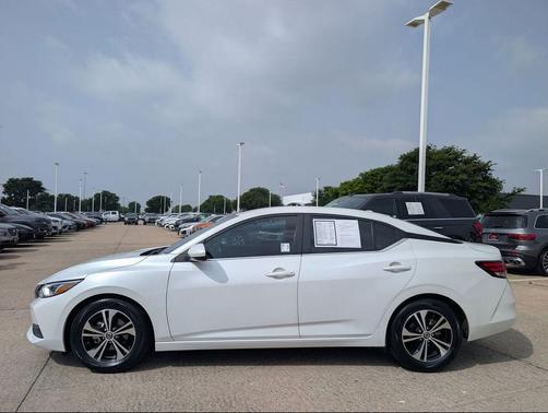 Aspen White Tricoat 2023 Nissan Sentra SV