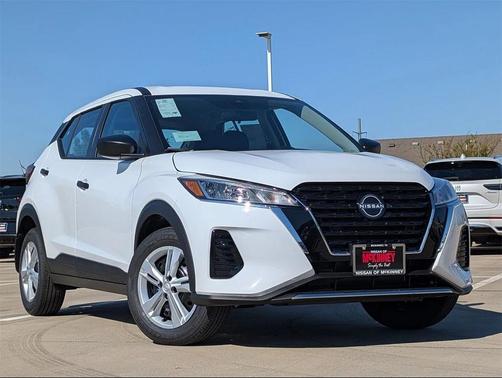 2025 Nissan Kicks S