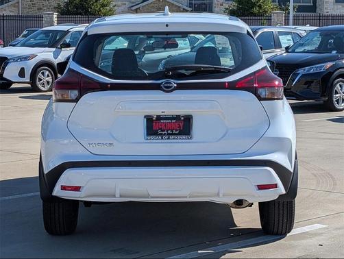 2025 Nissan Kicks S