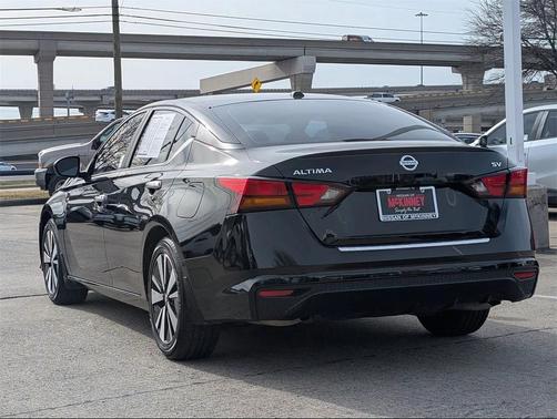 2021 Nissan Altima 2.5 SV