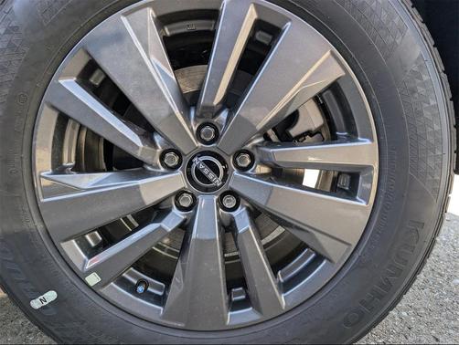 2025 Nissan Pathfinder SV 4WD