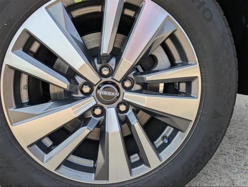 2025 Nissan Pathfinder SL 4WD