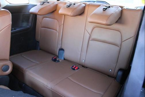 2023 Nissan Pathfinder Platinum FWD