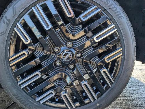 2026 Nissan Leaf PLATINUM+