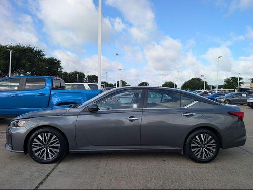Gun Metallic 2024 Nissan Altima 2.5 SV