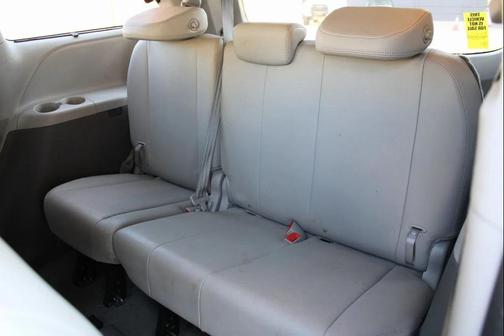 2020 Toyota Sienna XLE