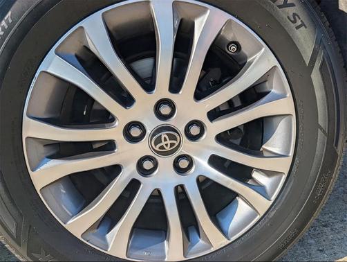 2020 Toyota Sienna XLE