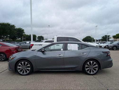 Gun Metallic 2022 Nissan Maxima 3.5 Platinum