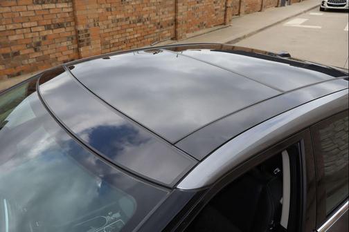 Gun Metallic 2022 Nissan Maxima 3.5 Platinum