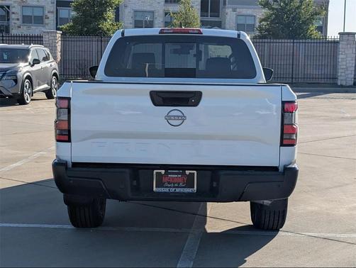 2025 Nissan Frontier S