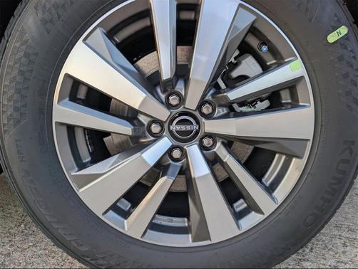 2025 Nissan Pathfinder SL 4WD