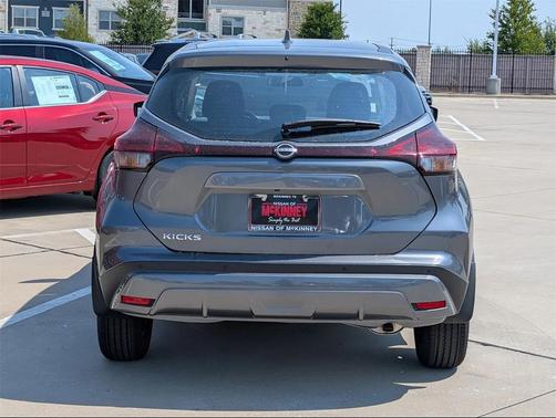 2025 Nissan Kicks S