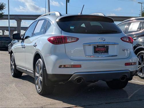 2017 INFINITI QX50 Base