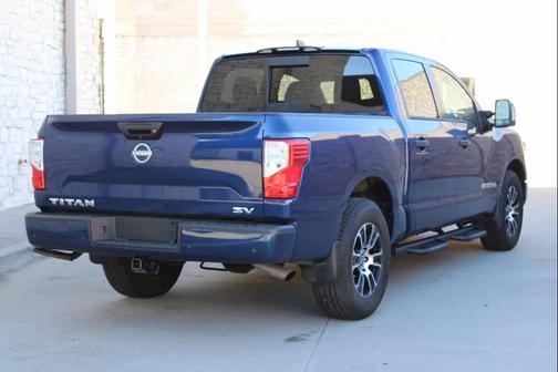 2024 Nissan Titan SV
