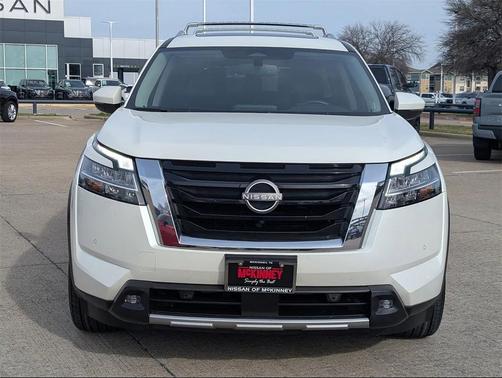 2022 Nissan Pathfinder SL 4WD