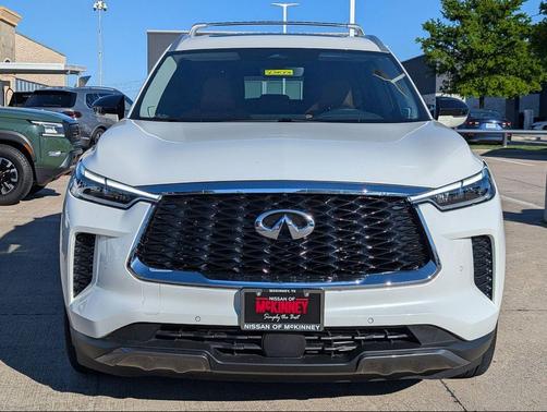 Majestic White 2025 INFINITI QX60 SENSORY