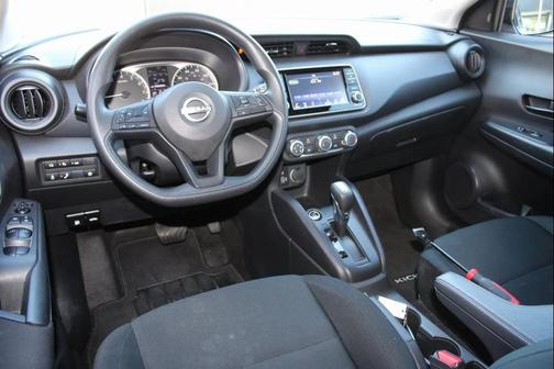 2024 Nissan Kicks S