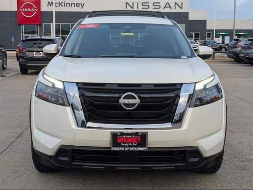 2024 Nissan Pathfinder SV FWD