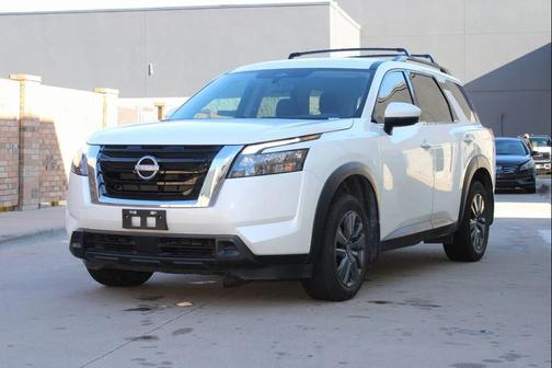 2024 Nissan Pathfinder SV FWD