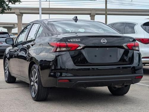 2024 Nissan Versa 1.6 SV