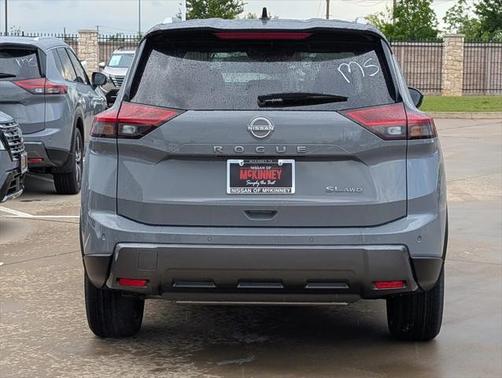 2025 Nissan Rogue SL