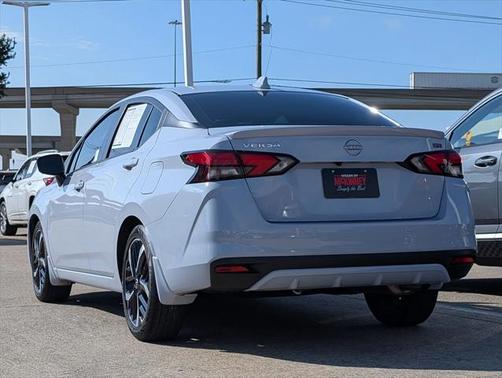 2024 Nissan Versa 1.6 S