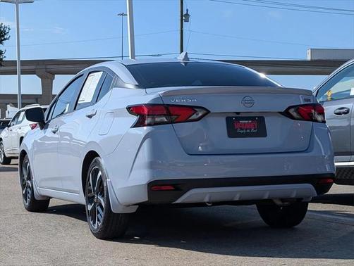 2024 Nissan Versa 1.6 S