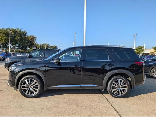 2022 Nissan Pathfinder Platinum 4WD