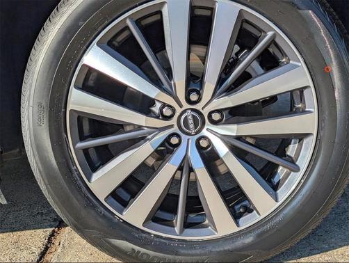 2022 Nissan Pathfinder Platinum 4WD