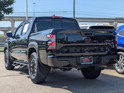 2022 Nissan Frontier PRO-4X