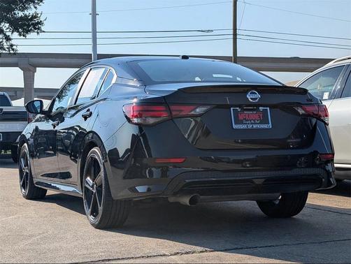 2022 Nissan Sentra SR